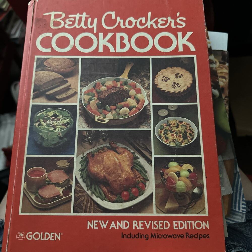 Betty Crocker Cookbook New and Revised Edition 1978 Hardcover Classic‎ Recipes